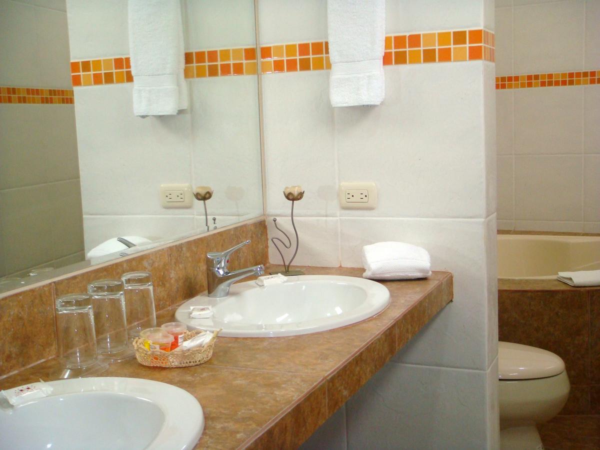 Kajaca Suite Hotel Tomicaya Екстер'єр фото
